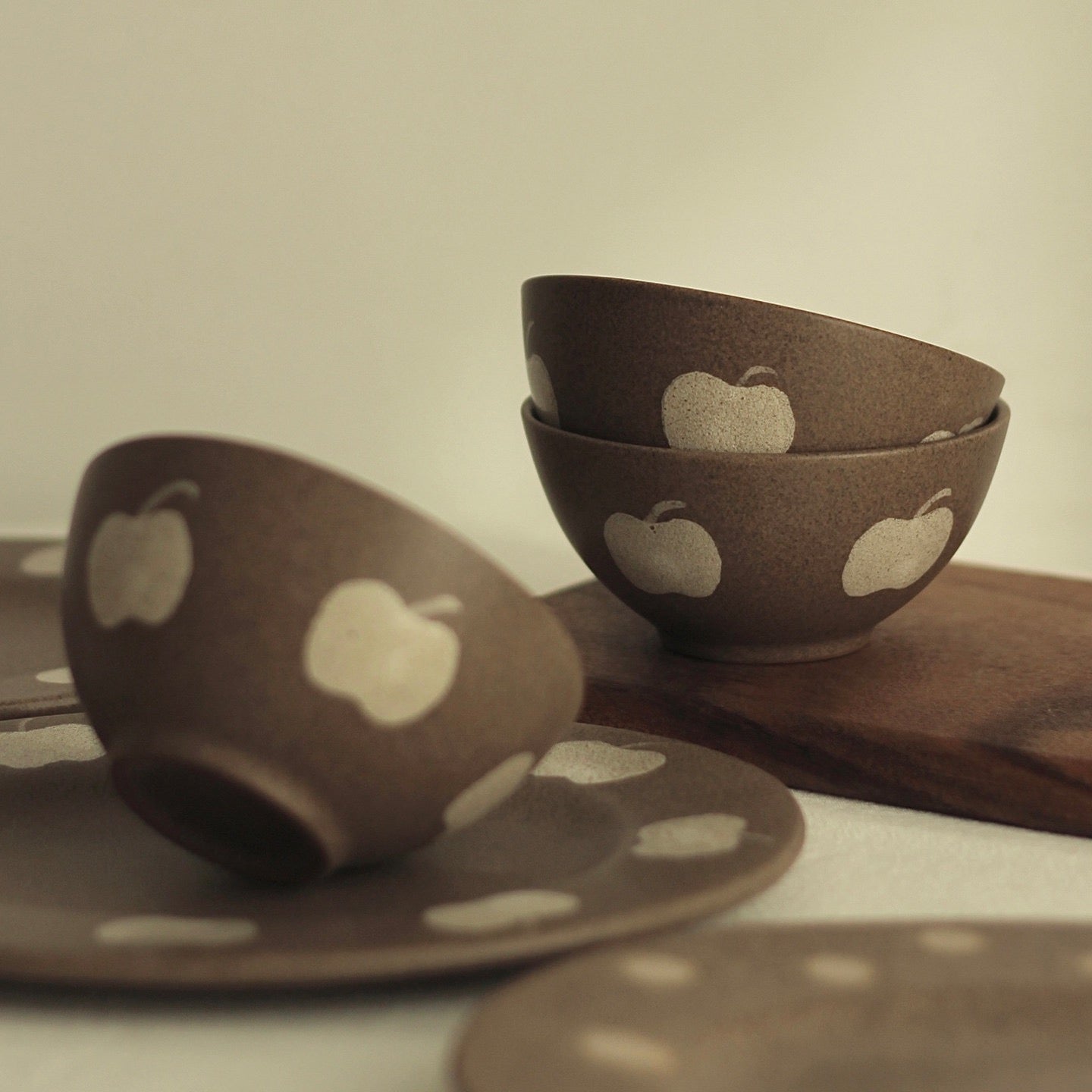 Rustic Ceramic Dinnerware Set with Apple Pattern, Japanese Style Handmade Bowl Plate Cup Set for Minimalist Kitchen Decor