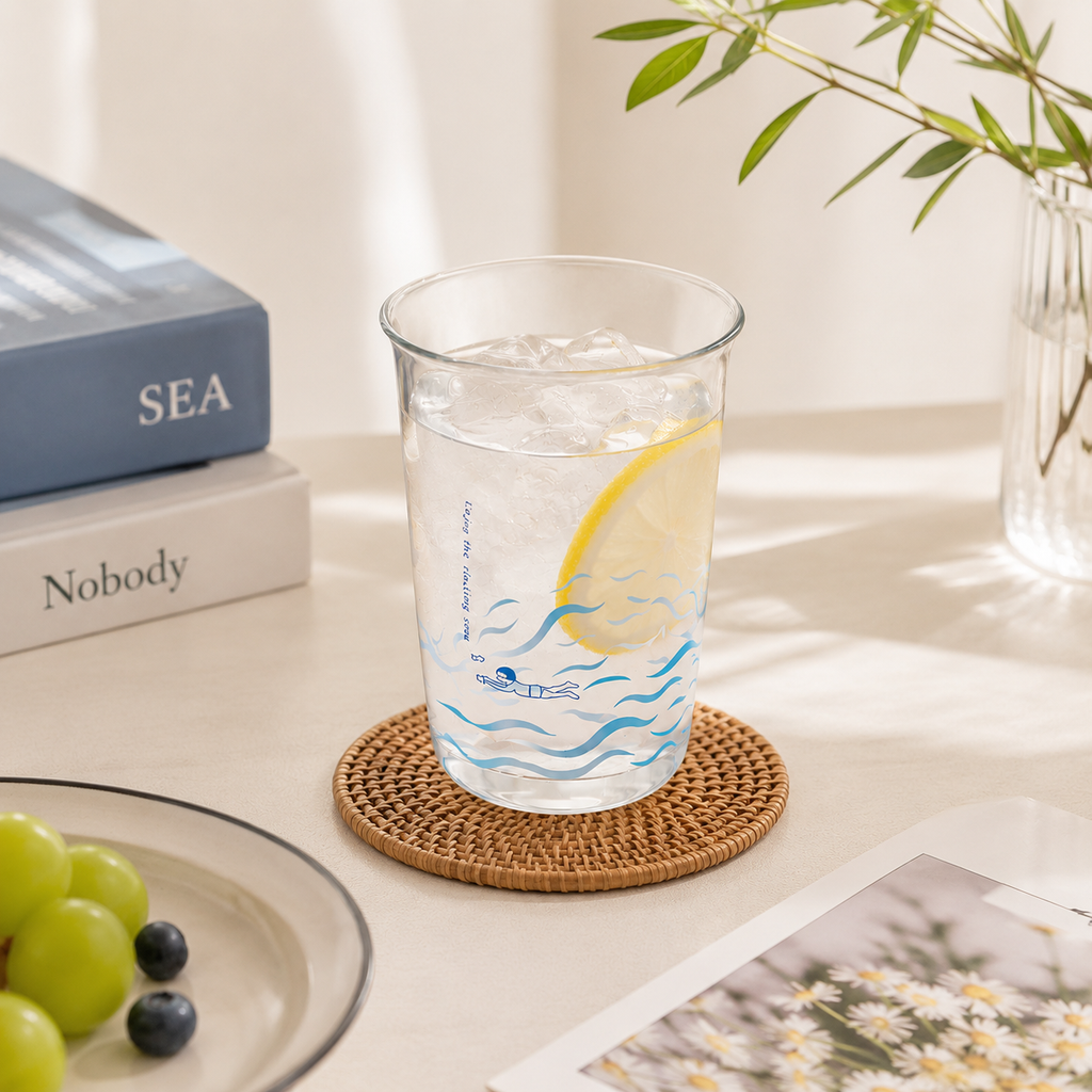 Summer Ocean Glass Tumbler – 500ml Borosilicate Drinking Glass | Swimmer Wave Design Cup for Water, Coffee & Iced Drinks