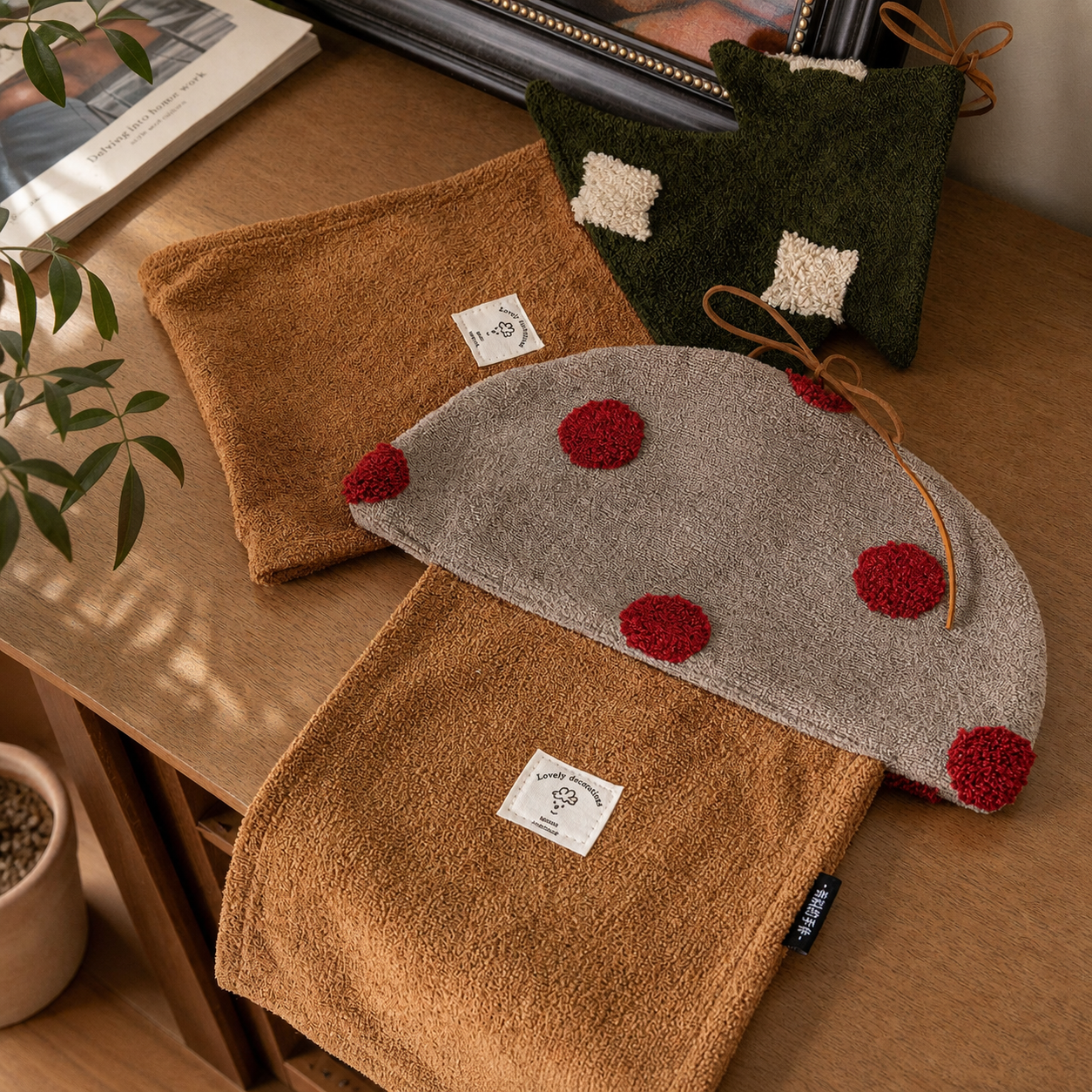Hanging Mushroom Tissue Box Cover, Cute Fabric Wall Tissue Holder, Cottagecore Home Decor, Bathroom & Kitchen Organizer