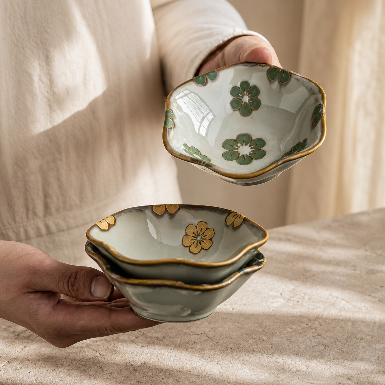 Japanese Floral Ceramic Dipping Dish – 4.3 Inch Small Sauce Bowl, Vintage Flower Condiment Plate for Soy Sauce & Appetizers