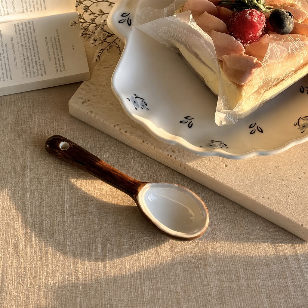 Coconut Ceramic Mug – Tropical Coffee Cup with Spoon and Gift Box
